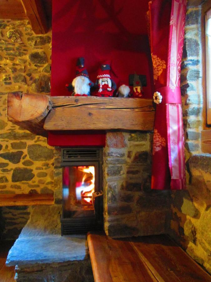 Chalet Cuore Selvatico Monno 外观 照片