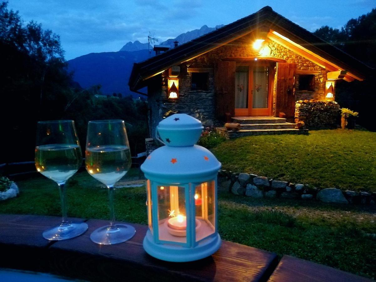 Chalet Cuore Selvatico Monno 外观 照片