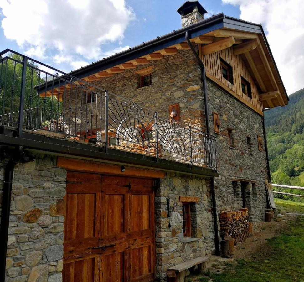 Chalet Cuore Selvatico Monno 外观 照片