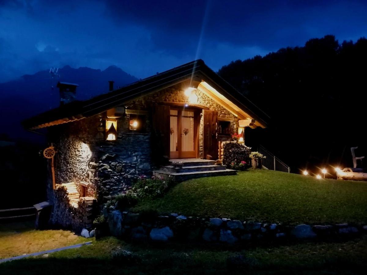 Chalet Cuore Selvatico Monno 外观 照片