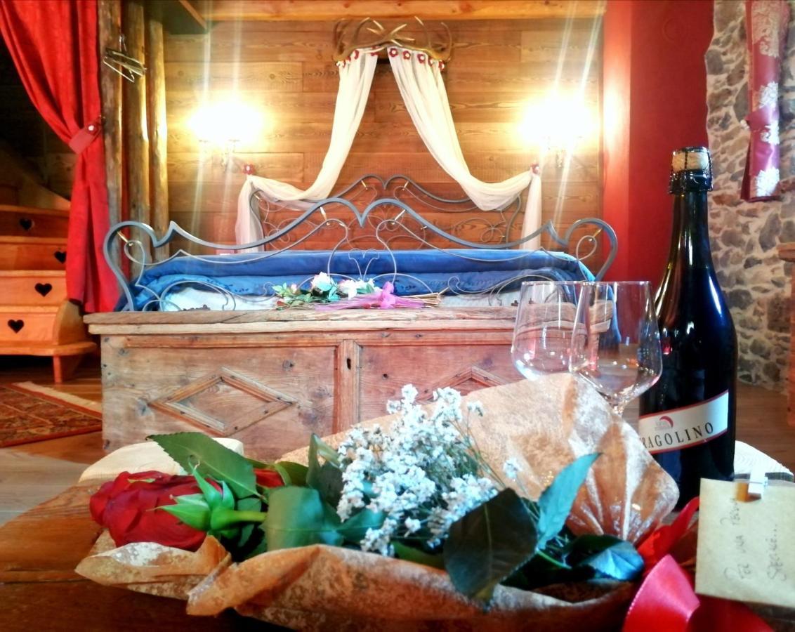 Chalet Cuore Selvatico Monno 外观 照片